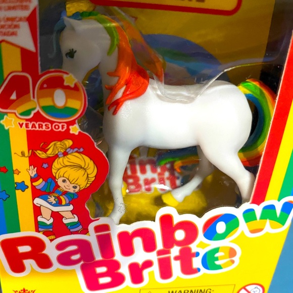 RAINBOW BRITE NWT 40TH ANNIVERSARY STARLITE HORSE RARE GLOW IN THE DARK FIGURE - Picture 8 of 12